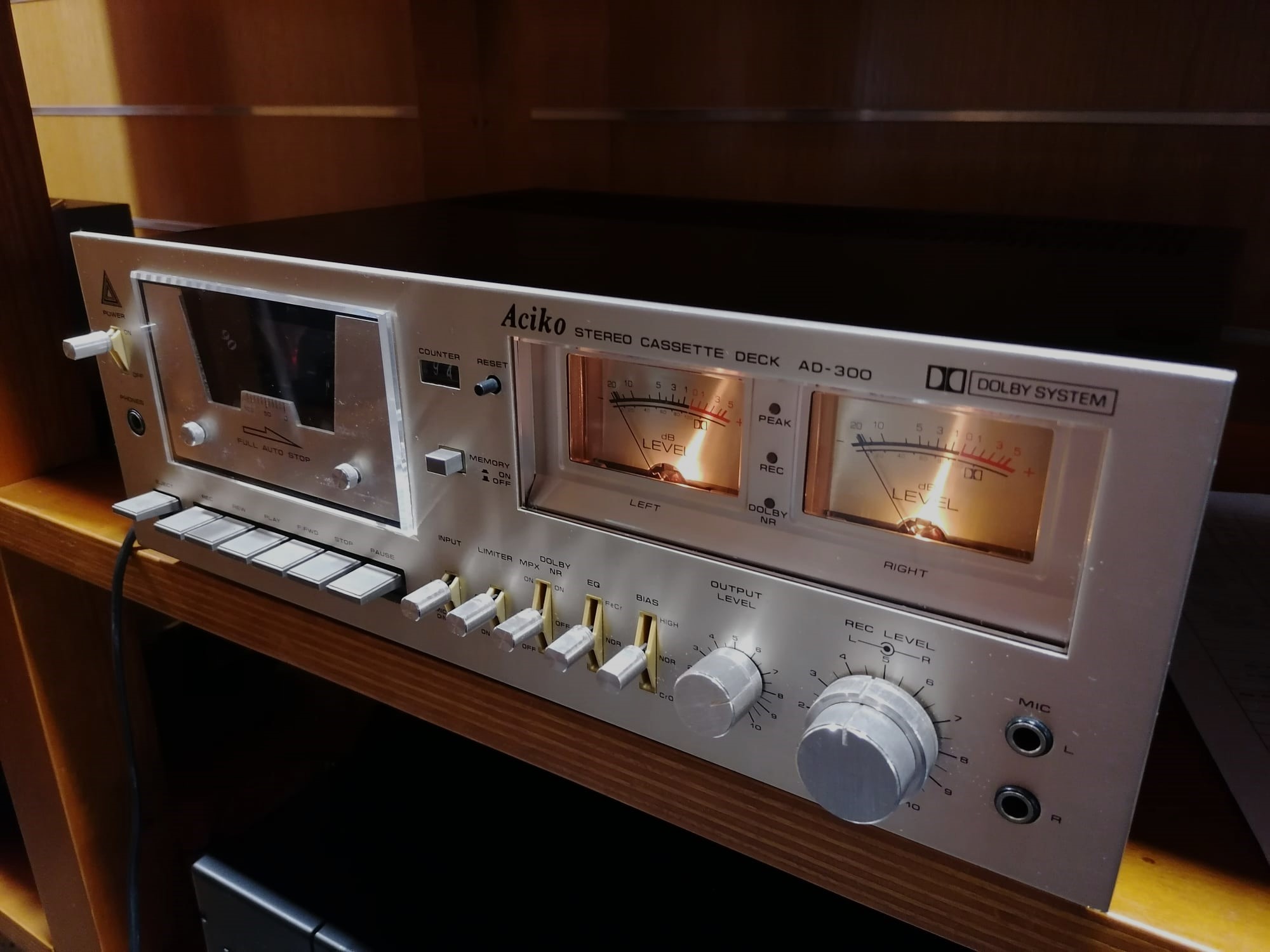 ACIKO - AD-300 - Stereo Cassette Deck
