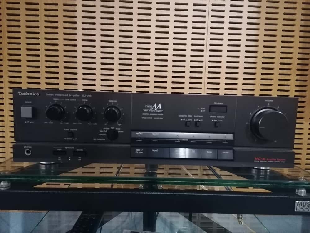 Technics - SU-V60